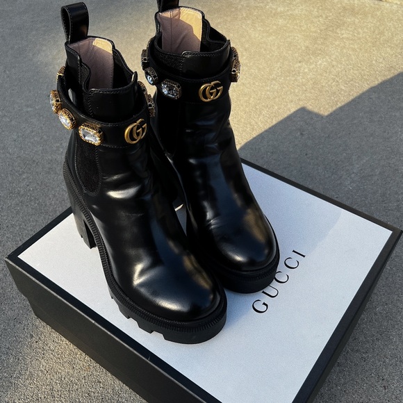 Gucci Leather Ankle Boots with Belt - Picture 1 of 9